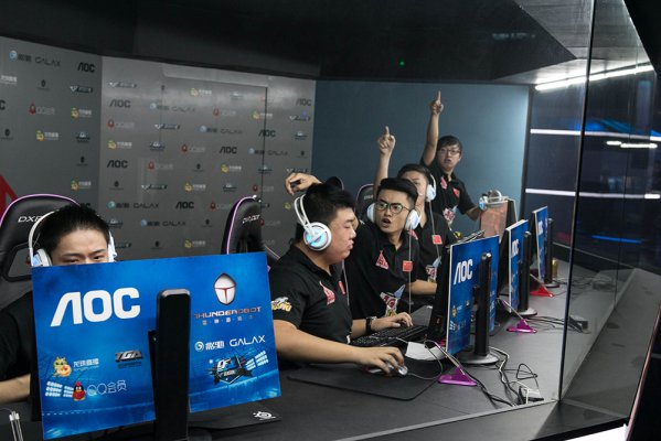 西前锋的意 西前锋的意